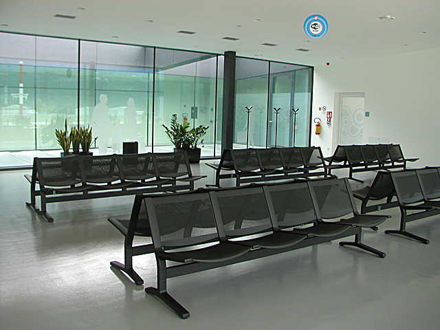 8000 BENCH 4L M, Aeroporto di Bolzano  Dolomiti, Bolzano, Italy