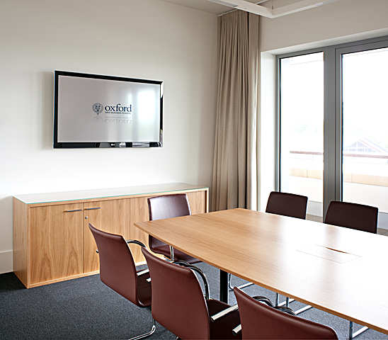 TRIO FRAME CHAIR CFA UPH, Sa�d Business School - University of Oxford, Oxford, United Kingdom