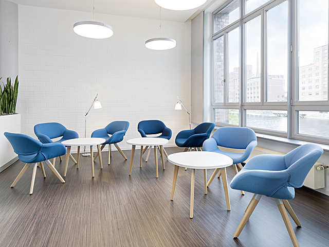 VOLPE ARMCHAIR LWM UPH, Volksbank Rhein-Ruhr eG, Duisburg, Deutschland