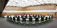 SAO PAULO SWIVEL CHAIR UPH LIGHT, SAN SIRO MEETING TABLE T-LEG TF RC 2, Ratssaal der Stadt Gtersloh, Deutschland