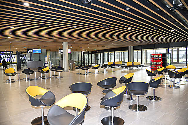 Terminal soft seating, Volpino, Lyon-Saint-Exupry Airport, France