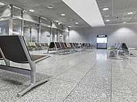 8000 BENCH 4L UPH, Frankfurt Airport, Terminal 2