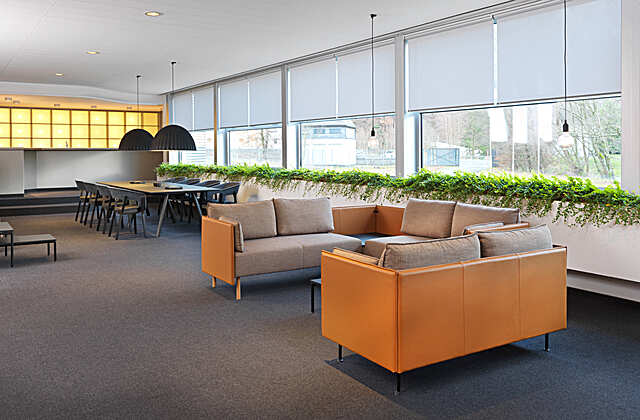 NJORD ARMCHAIR 4L LGW FL, CREVA MEETING TABLE RCG, Creva soft, Infocenter Hallenberg